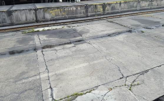 Affaissement et fissuration de la fosse Affaissement et fissuration de la fosse